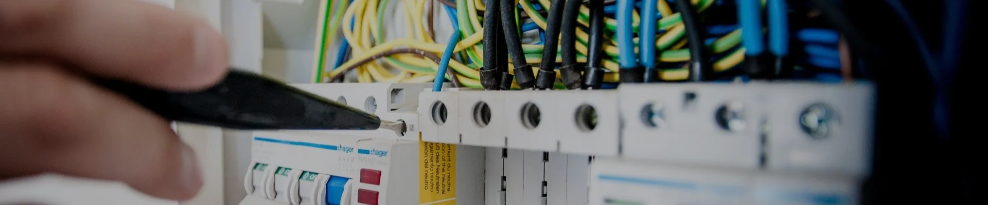 Elinstallation och kablar